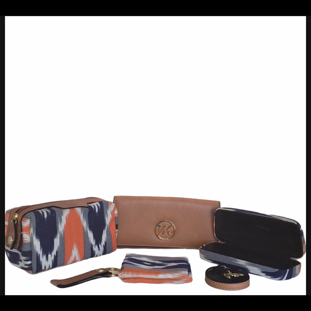 Emilie M Essential Gift Box Set - Picture 1 of 9